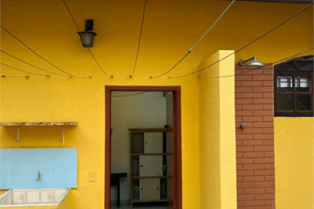 Sobrado à venda com 5 quartos, sendo 2 suítes, em Vila Universitária, São Paulo, SP
