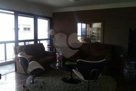 Apartamento à venda com 4 suítes em Jardim Leonor, São Paulo, SP