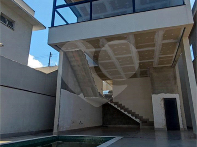 Casa à venda com 3 quartos, sendo 1 suíte,  no condomínio Terras de São Fernando, Cotia - SP