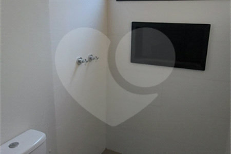 Casa à venda com 3 suítes no condomínio Reserva Ybyra, Atibaia - SP