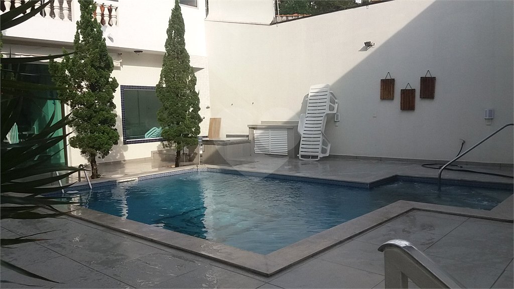 Sobrado à venda com 3 suítes em Jardim Franca, São Paulo, SP