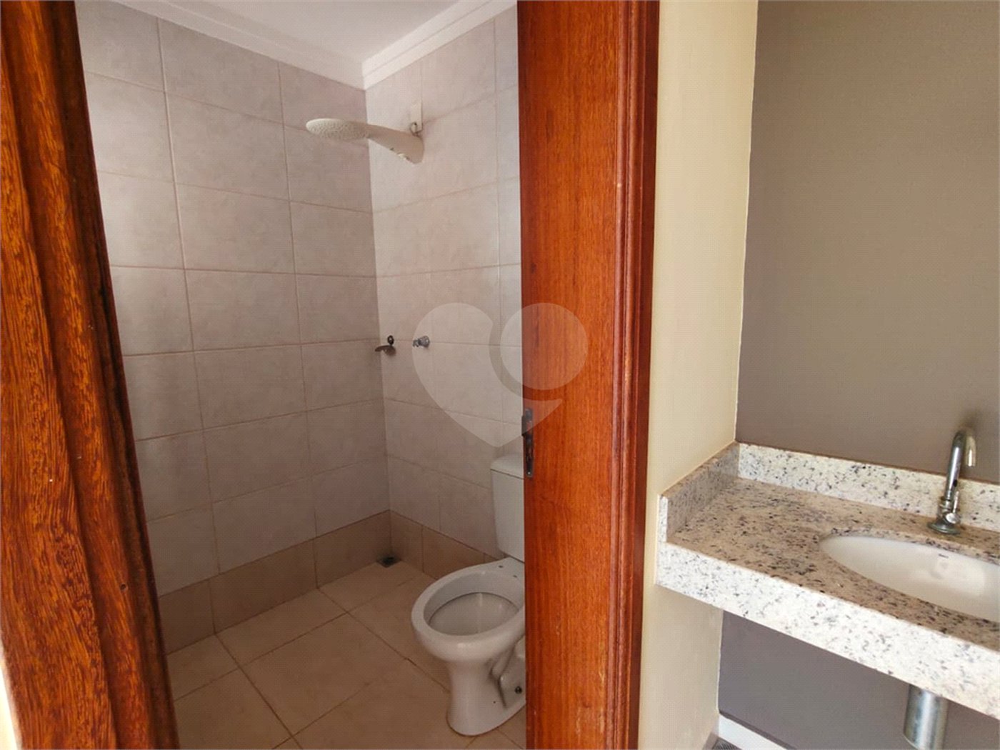 Casa à venda com 5 quartos, sendo 1 suíte,  em Jardim Colombo, Itapetininga, SP