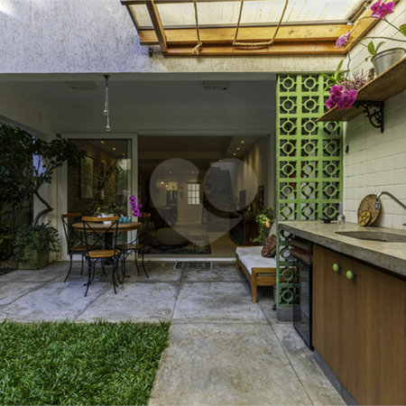 Sobrado à venda com 3 quartos, sendo 1 suíte, em Vila Ipojuca, São Paulo, SP