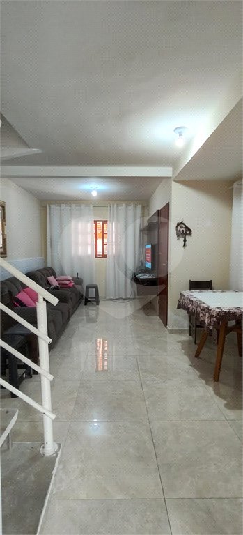 Casa à venda com 3 quartos, sendo 1 suíte,  no condomínio Residencial San Torino, Mogi das Cruzes - SP