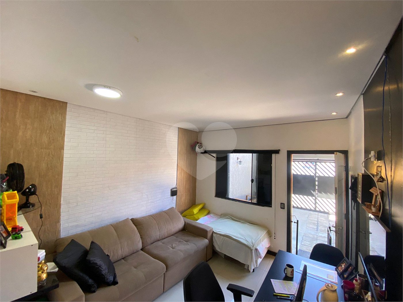 Sobrado à venda com 6 quartos, sendo 2 suítes,  em Vila Mazzei, São Paulo, SP