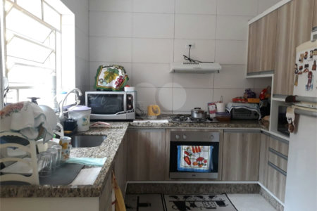 Sobrado à venda com 3 quartos, sendo 1 suíte,  em Esplanada Mendes Moraes, São Roque, SP