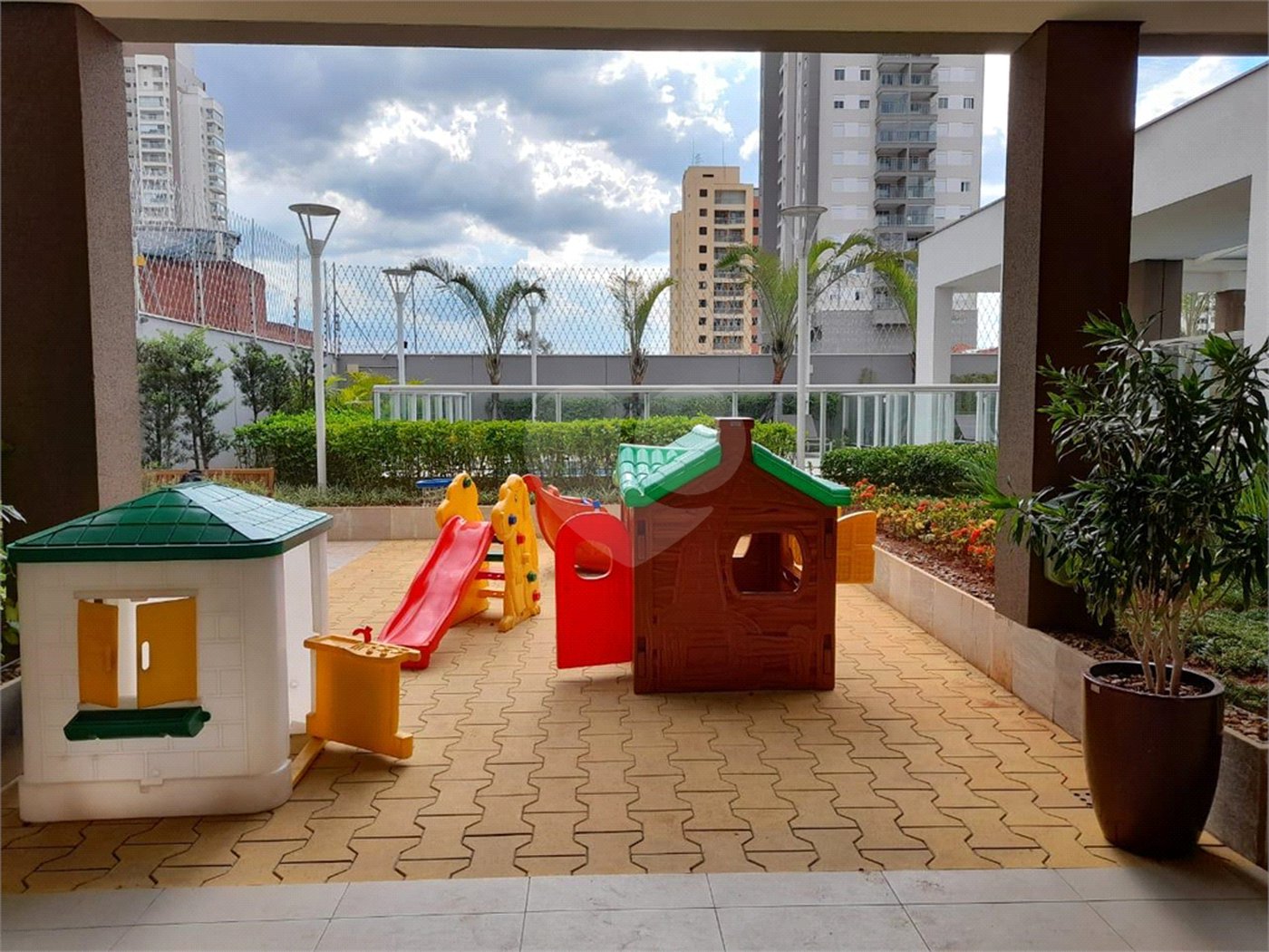 Apartamento à venda com 3 suítes em Tatuapé, São Paulo, SP