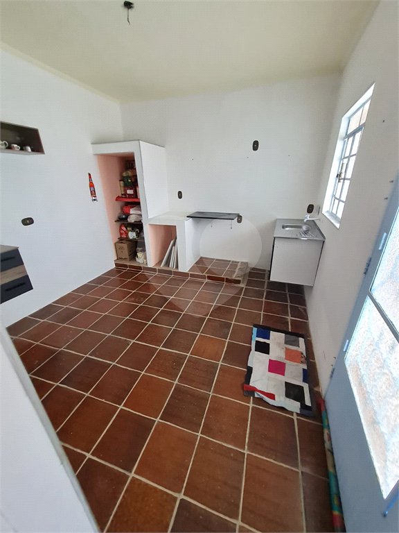 Casa à venda com 6 quartos em Vila dos Remédios, São Paulo, SP