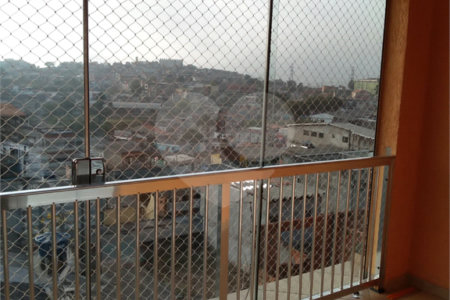 Sobrado à venda com 3 quartos, sendo 1 suíte, em Vila Santa Margarida, Ferraz de Vasconcelos, SP