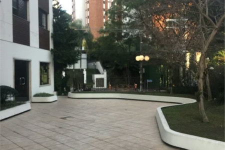 Apartamento à venda com 4 suítes em Vila Suzana, São Paulo, SP