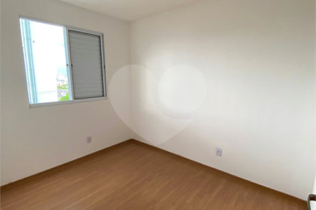 Apartamento para venda no Monte Athos.