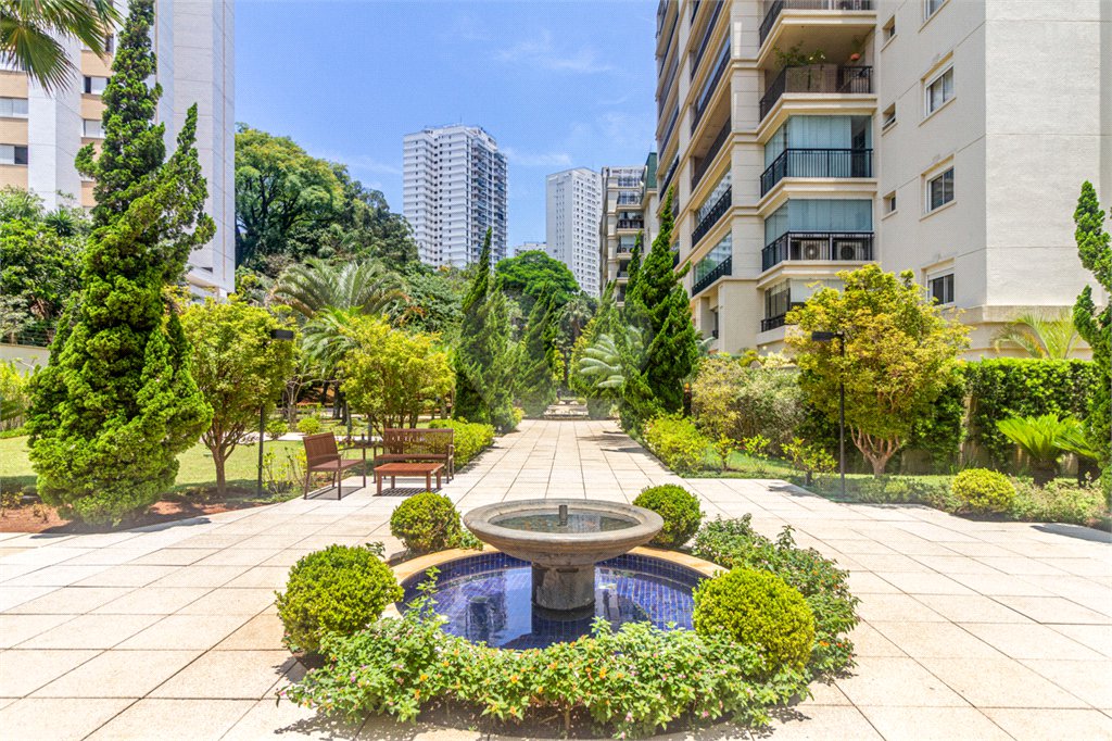 Apartamento à venda com 4 suítes em Santo Amaro, São Paulo, SP