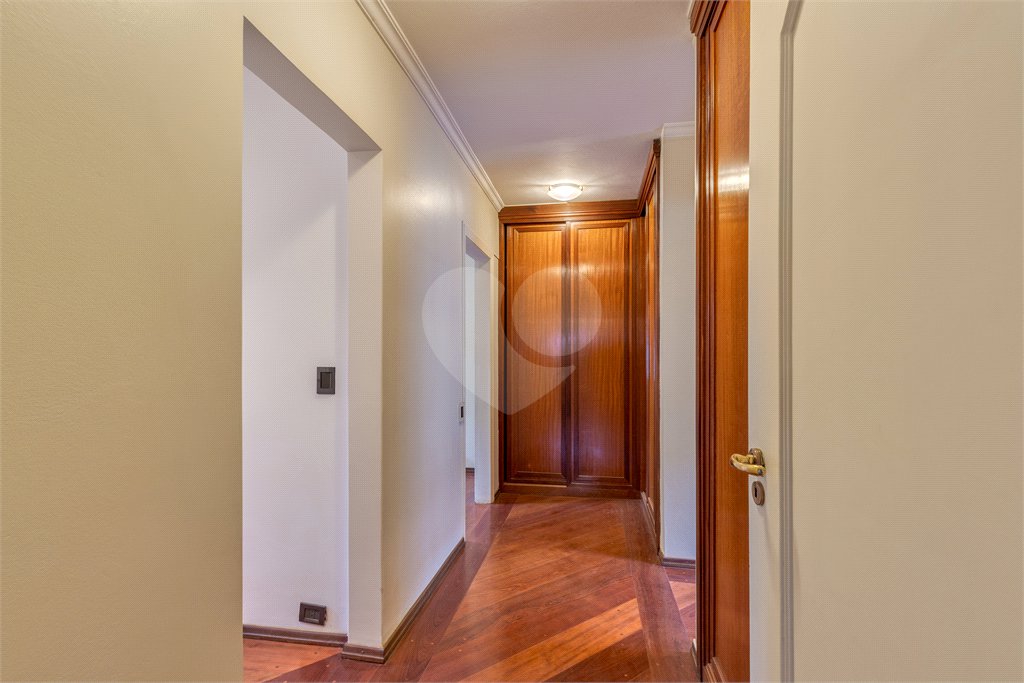 Casa à venda com 4 quartos, sendo 2 suítes, em Jardim Luzitânia, São Paulo, SP