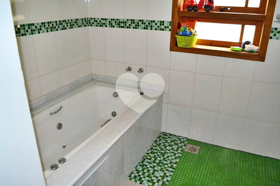 Sobrado à venda com 3 suítes em Santana, São Paulo, SP