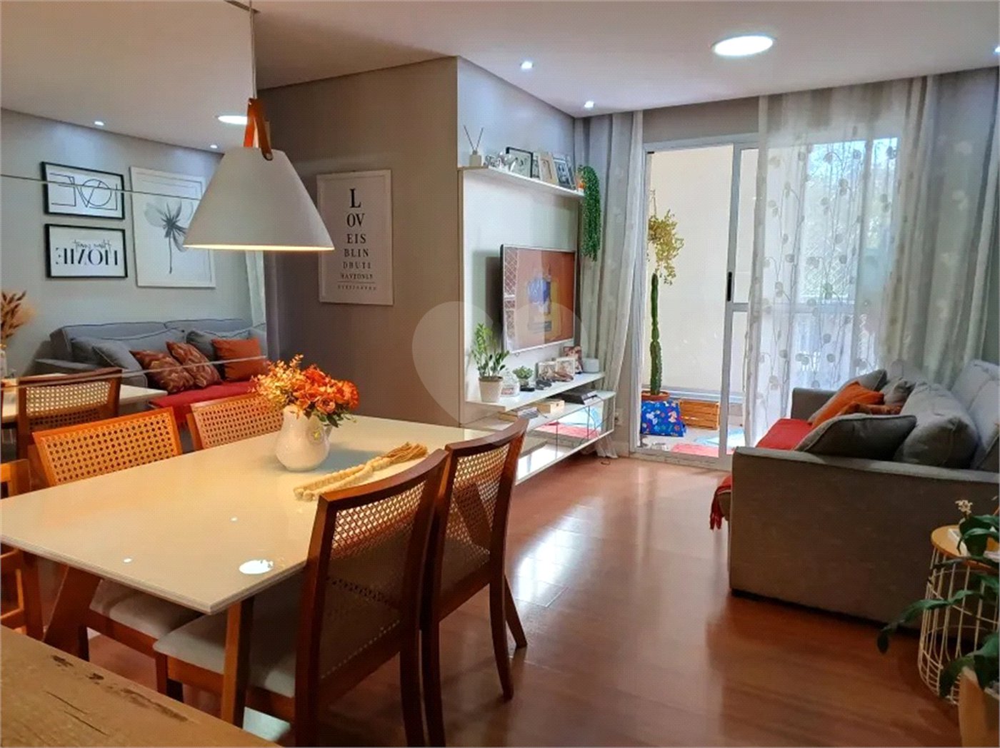Apartamento à venda com 3 quartos, sendo 1 suíte, em Vila Guilherme, São Paulo, SP