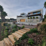 Casa com 4 quartos à venda em Lagos, Algarve, Portugal – Piscinas e jardim mediterrânico