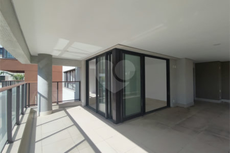 Apartamento à venda com 4 suítes em Jardim Leonor, São Paulo, SP