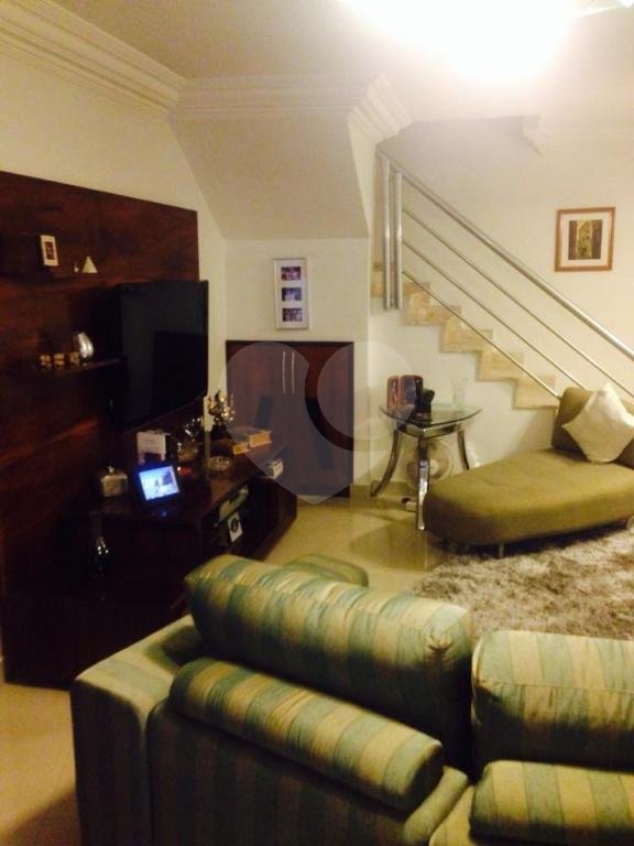 Casa à venda com 3 quartos, sendo 1 suíte,  no condomínio Praça Doutor José Augusto César,12, São Paulo - SP