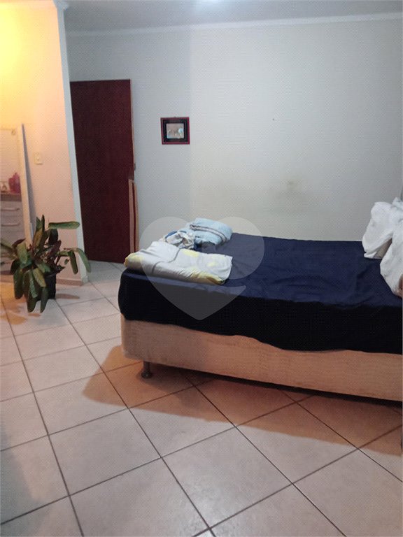 Casa à venda com 3 quartos, sendo 1 suíte,  em Vila Júlia, Poá, SP