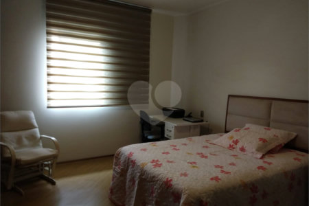 Sobrado à venda com 3 quartos, sendo 1 suíte,  em Jardim Franca, São Paulo, SP