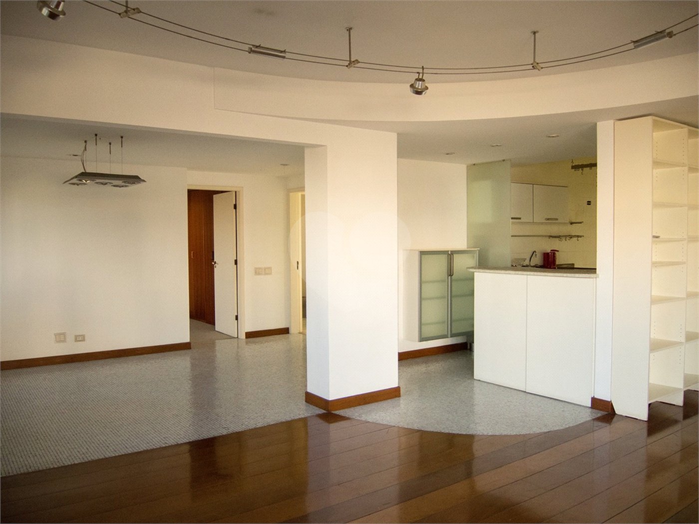 Apartamento à venda com 2 suítes em Pinheiros, São Paulo, SP