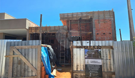 Casa à venda com 3 quartos, sendo 1 suíte, no condomínio Residencial Tivolli, Itapetininga - SP