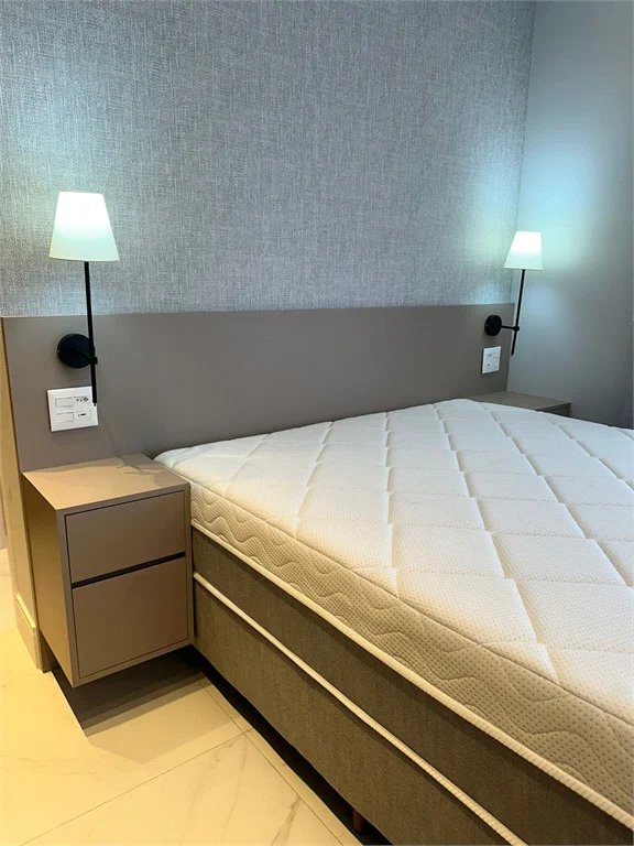 Apartamento à venda com 3 suítes em Jardim das Acácias, São Paulo, SP
