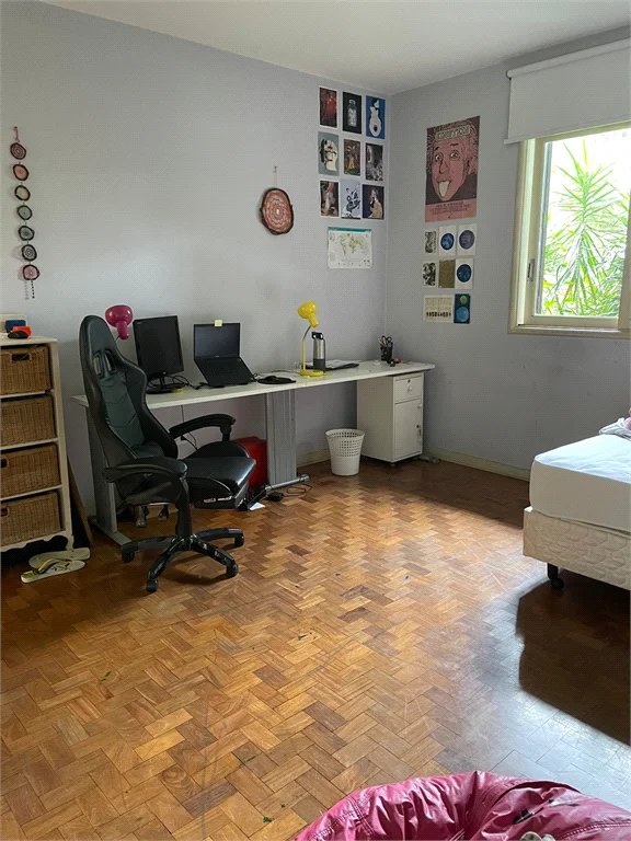Sobrado à venda com 5 quartos, sendo 2 suítes,  em Vila Cordeiro, São Paulo, SP