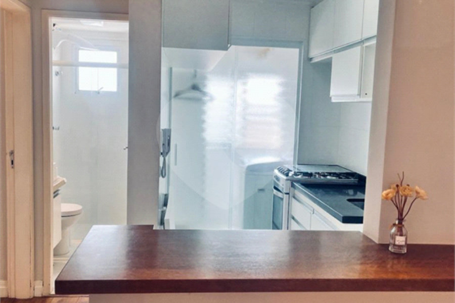 Apartamento à venda com 2 quartos em Parque Maria Domitila, São Paulo, SP