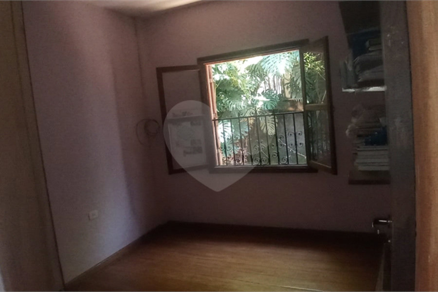 Casa à venda com 5 quartos, sendo 1 suíte, em Roseira, Mairiporã, SP