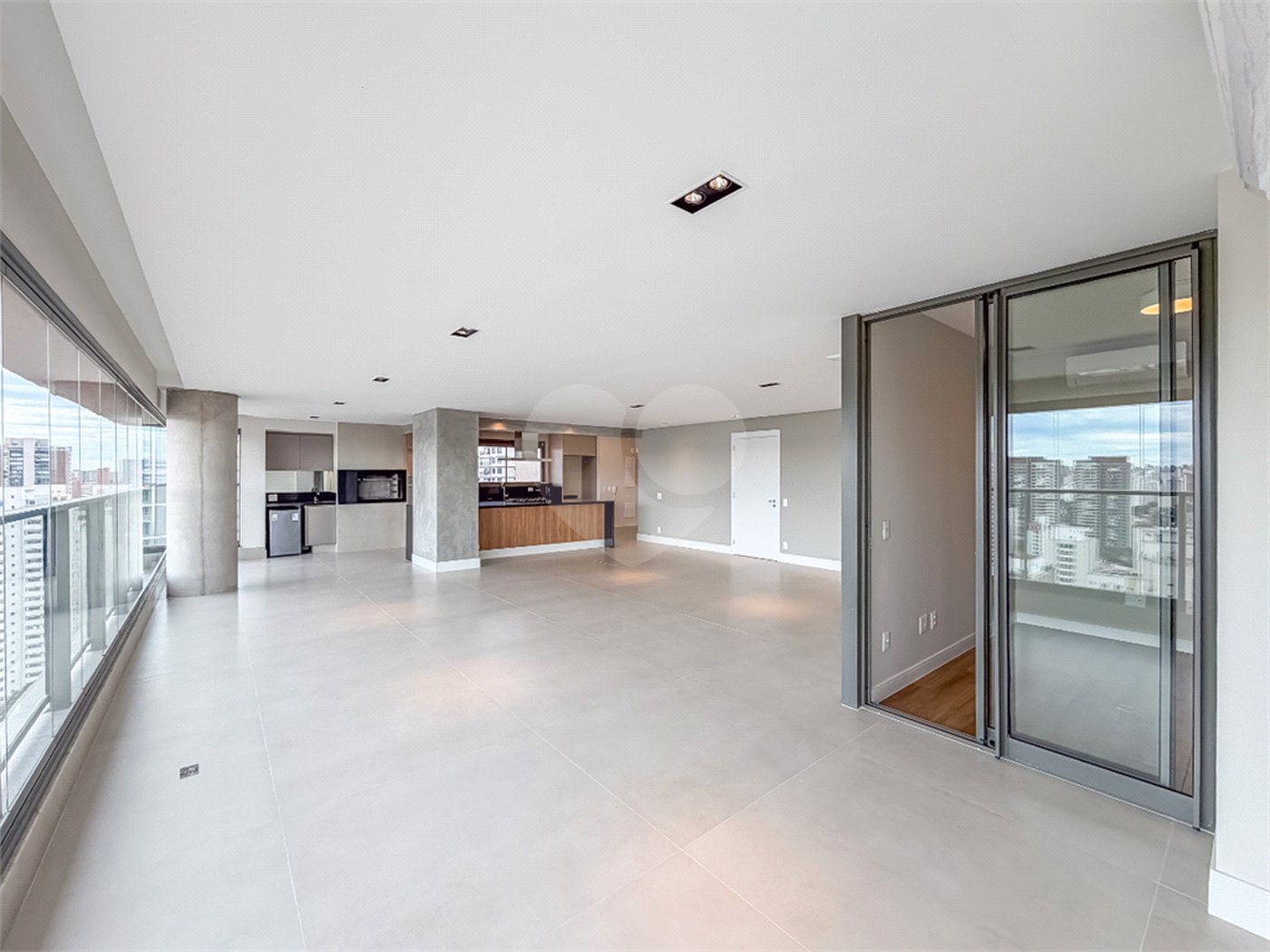 Apartamento à venda com 4 quartos, sendo 2 suítes, em Brooklin, São Paulo, SP
