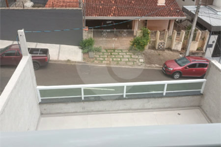 Sobrado à venda com 3 quartos, sendo 1 suíte, em Jardim do Lago, Atibaia, SP