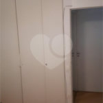 Apartamento de 2 quartos à venda perto do Metrô Paraíso! Excelente localização!