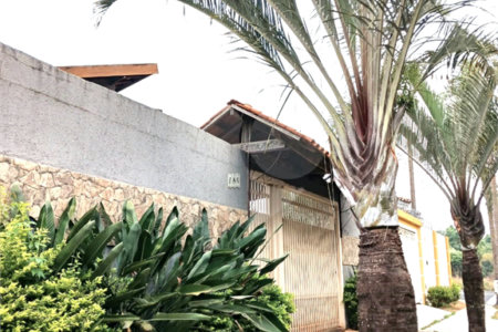 Casa à venda no Jardim Munique