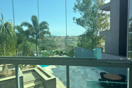 Casa à venda com 3 suítes no condomínio Aruã, Mogi das Cruzes - SP