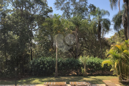 Chácara à venda com 6 quartos, sendo 2 suítes, em Jardim Brogotá, Atibaia, SP
