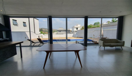 Casa à venda com 3 quartos, sendo 1 suíte,  no condomínio Figueira Garden, Atibaia - SP