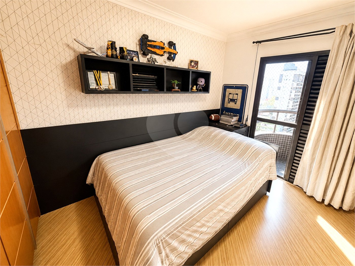 Apartamento à venda com 4 quartos, sendo 3 suítes, em Perdizes, São Paulo, SP