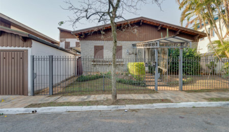 Casa Térrea à venda com 3 suítes em Granja Julieta, São Paulo, SP