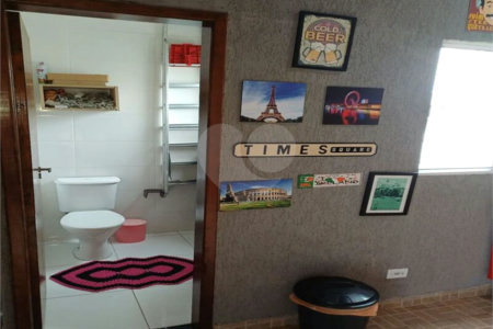Casa à venda com 3 quartos, sendo 1 suíte, no condomínio Residencial Shekinah, São Paulo - SP