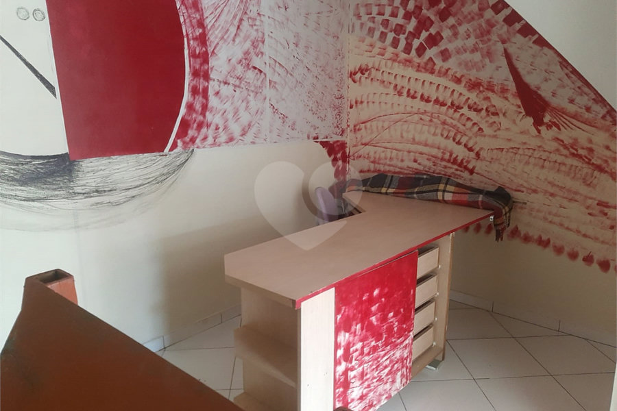 Sobrado à venda com 3 quartos, sendo 1 suíte, em Tremembé, São Paulo, SP