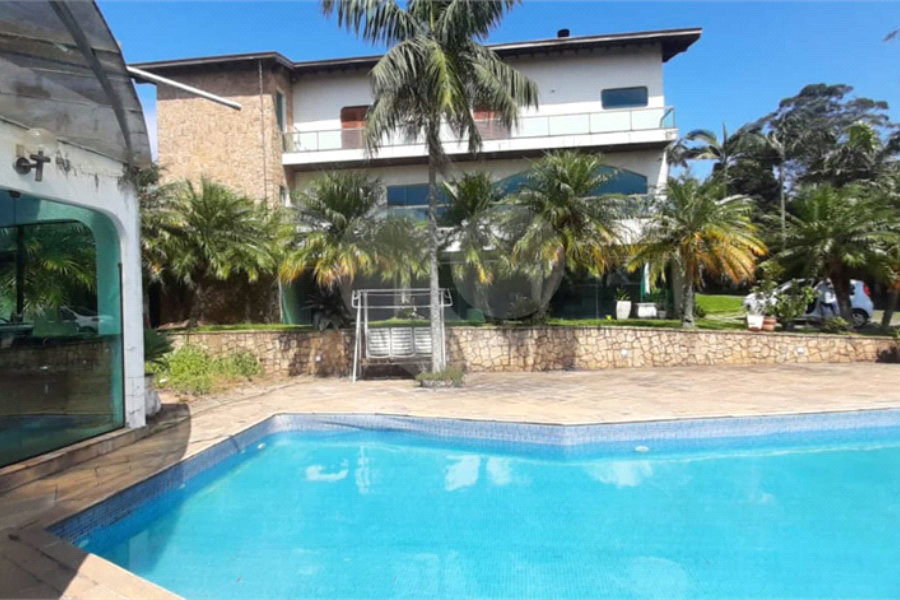 Casa à venda com 4 suítes no condomínio Parque Imperial da Cantareira, Mairiporã - SP