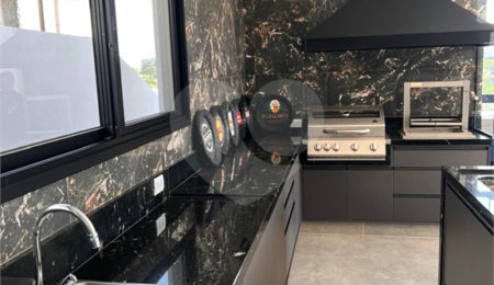 Casa à venda com 3 suítes no condomínio Portal dos Bandeirantes, Salto - SP