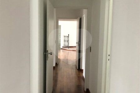 Apartamento à venda com 3 quartos, sendo 1 suíte, em Vila Andrade, São Paulo, SP