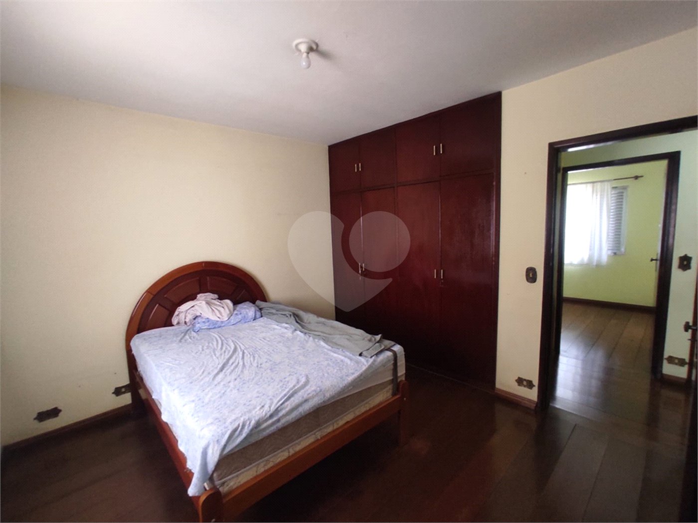 Casa à venda com 4 quartos, sendo 1 suíte, em Vila Galvão, Guarulhos, SP