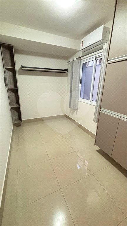 Casa à venda com 3 quartos, sendo 1 suíte, no condomínio Solar das Torres, Cuiabá - MT