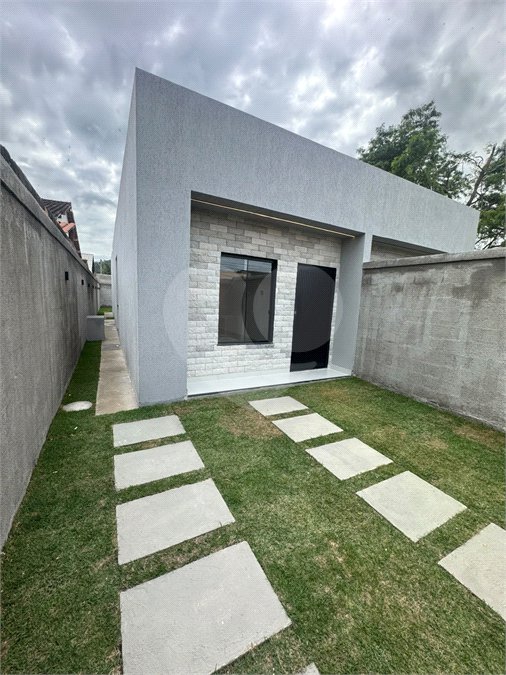 Casa à venda com 2 quartos, sendo 1 suíte, em Pedra de Guaratiba, Rio de Janeiro, RJ