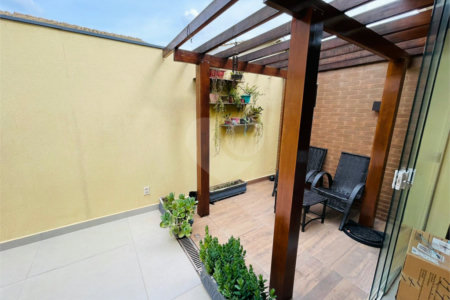 Casa à venda com 3 quartos, sendo 1 suíte, no condomínio Maggiori, Sorocaba - SP
