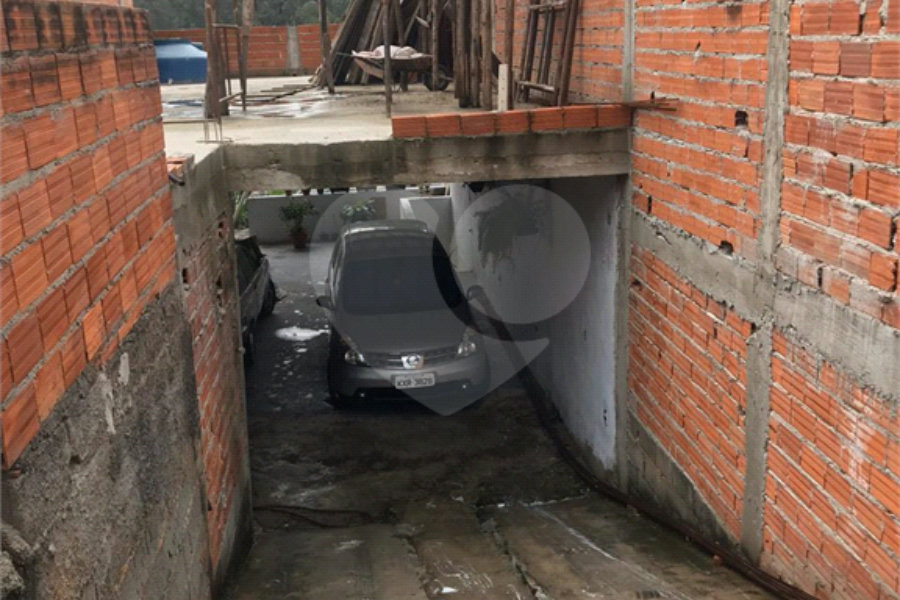 Sobrado à venda com 3 quartos, sendo 1 suíte, em Jaraguá, São Paulo, SP