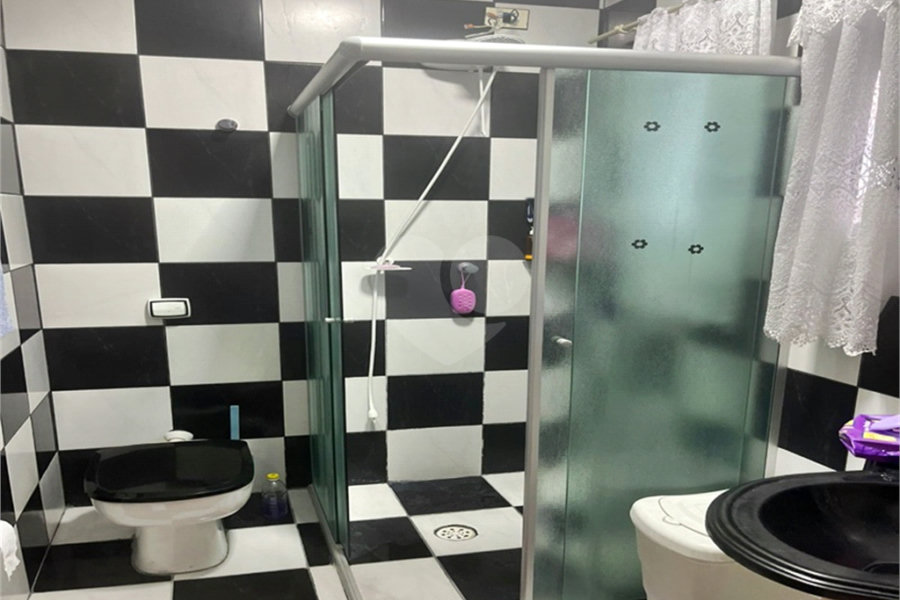 Sobrado à venda com 3 quartos, sendo 1 suíte, em Vila Galvão, Guarulhos, SP